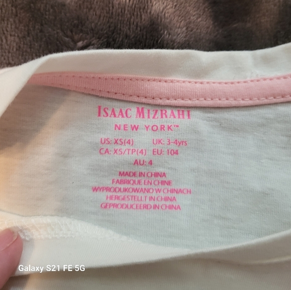 π©· 3/$15 Girls (XS/4) Isaac Mizrahi New York Cream Owl Long Sleeve Top NWT - Picture 3 of 5